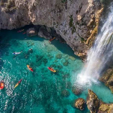 Nerjarooms ゲストハウス 3*