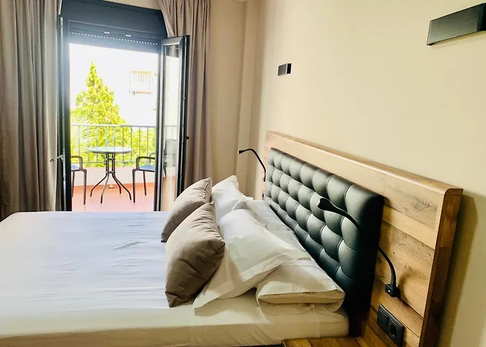 Πανσιόν Nerjarooms 3*