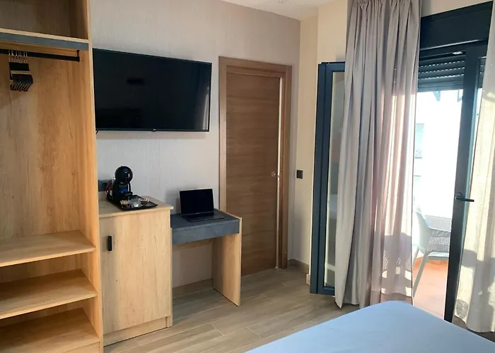 Nerjarooms Πανσιόν